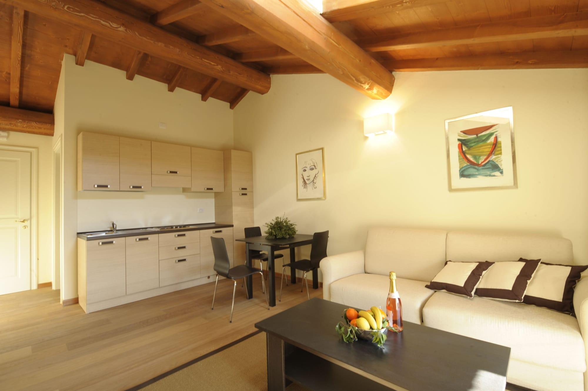 Relais Corte Paradiso Пескьера-дель-Гарда Экстерьер фото