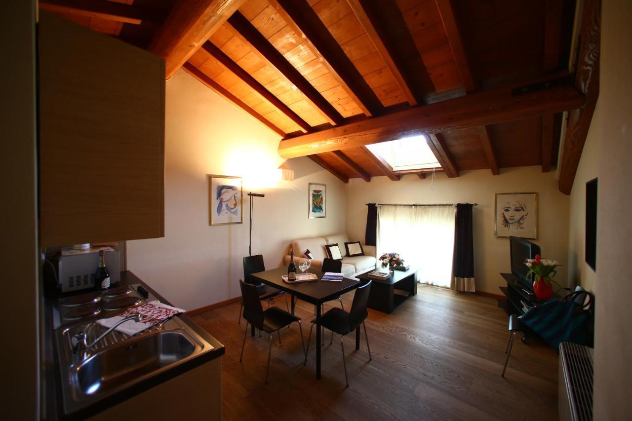 Relais Corte Paradiso Пескьера-дель-Гарда Экстерьер фото